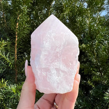 Load image into Gallery viewer, Rose Quartz Point