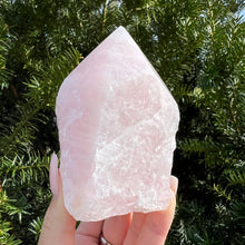 Load image into Gallery viewer, Rose Quartz Point